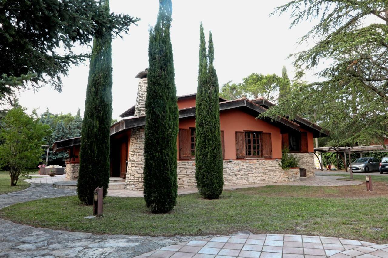 I Lari Castel Del Monte Acomodação com café da manhã Castel Del Monte  Exterior foto